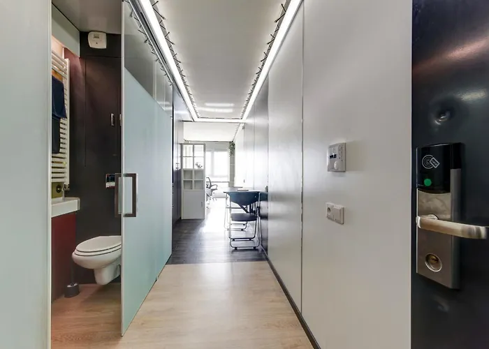 05 - Le Lokup - Wifi - Proche Tram Апартаменты *